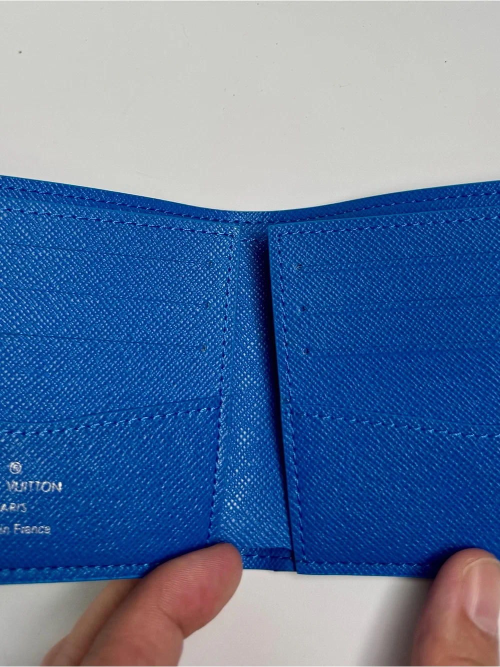 Louis Vuitton Slender Wallet in Damier Graphite canvas with blue leather lining - Picture 3 of 7